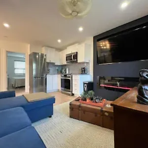https://beautiful-modern-apartment.niagara-fallshotels.com